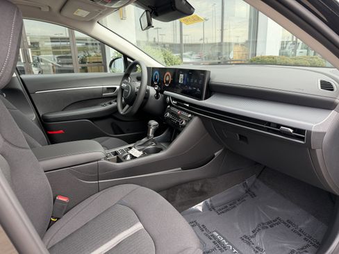 New 2026 Hyundai Sonata SE FWD image 19