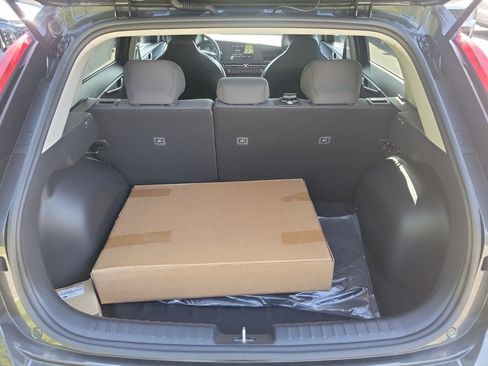 New 2026 Kia Niro LX FWD image 14