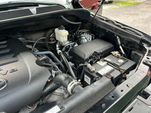 Used 2019 Toyota Tundra SR5 AWD/4WD image 44