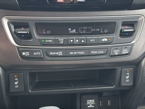 Used 2017 Honda Pilot EX-L image 33