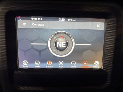 Used 2022 Jeep Gladiator Sport AWD/4WD image 14