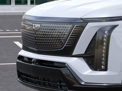 New 2026 Cadillac Vistiq Sport w/ LPO, Floor Liner Package AWD/4WD image 13