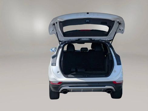 Used 2015 Lincoln MKC FWD image 24