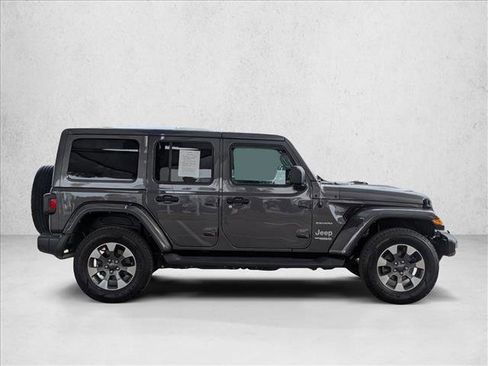 Used 2021 Jeep Wrangler Unlimited Sahara w/ Uconnect 4C Nav & Sound Group AWD/4WD image 4