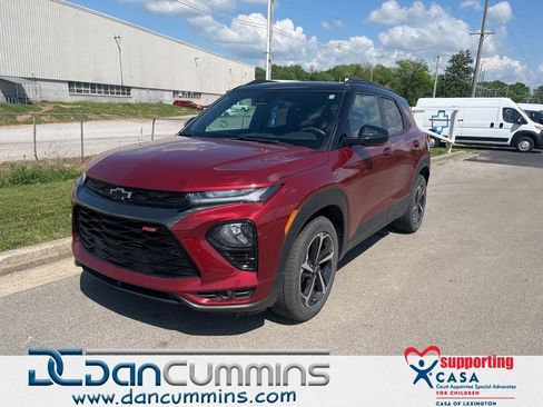 Used 2022 Chevrolet TrailBlazer RS FWD image 1