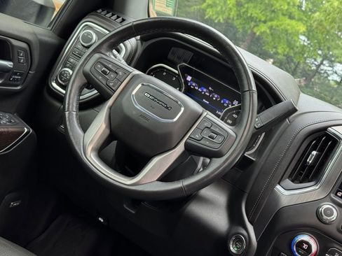Used 2020 GMC Sierra 2500 Denali w/ Denali Ultimate Package AWD/4WD image 24