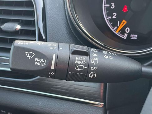 Used 2019 Jeep Grand Cherokee High Altitude AWD/4WD image 25