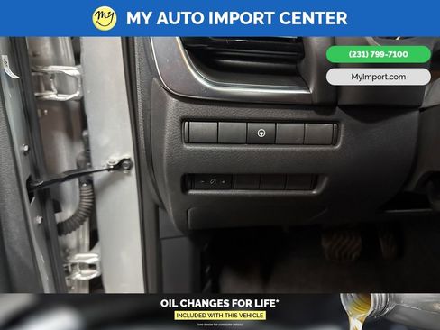 Used 2022 Nissan Rogue SV image 14