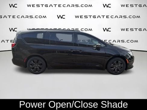 Used 2019 Chrysler Pacifica Limited w/ Advanced Safetytec Group image 24