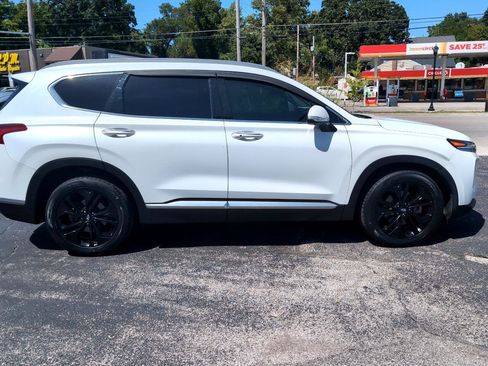 Used 2019 Hyundai Santa Fe FWD image 11