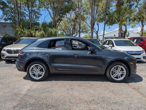 Used 2023 Porsche Macan image 8