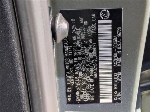 Used 2020 Lexus ES 300h w/ Premium Package image 26