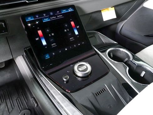 Certified 2026 Cadillac Escalade IQ Sport 1 w/ LPO, ONYX Package AWD/4WD image 21