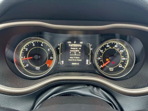 Used 2014 Jeep Cherokee Latitude image 17