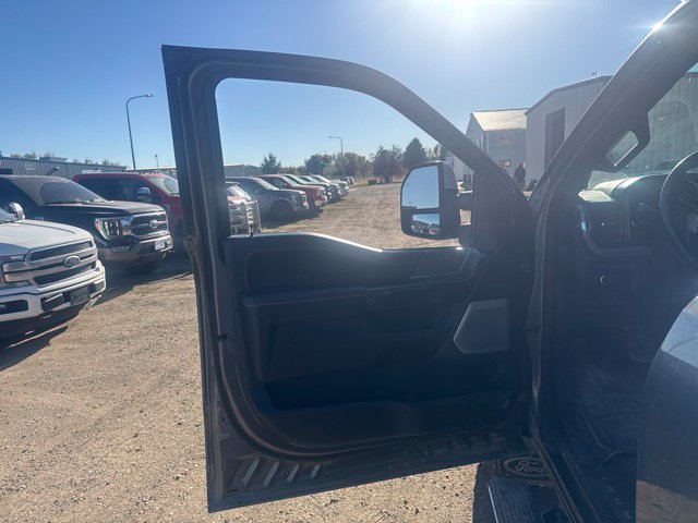 Used 2023 Ford F250 Platinum w/ Tremor Off-Road Package AWD/4WD image 14