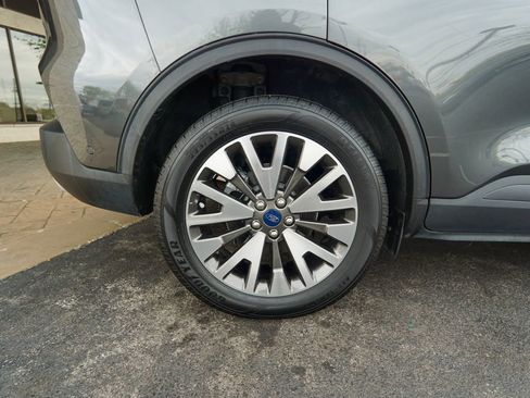 Used 2020 Ford Escape Titanium AWD/4WD image 13