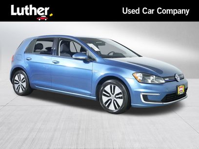 Used 2016 Volkswagen e-Golf SE w/ DC Fast Charging Package