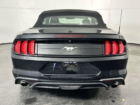 Used 2022 Ford Mustang Premium RWD image 3