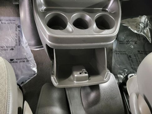 Used 2025 Chevrolet Express 3500 LT w/ LT Preferred Equipment Group image 17