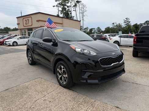 Used 2022 Kia Sportage LX FWD image 2