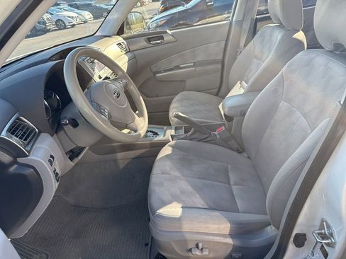 Used 2010 Subaru Forester 2.5X Premium image 5