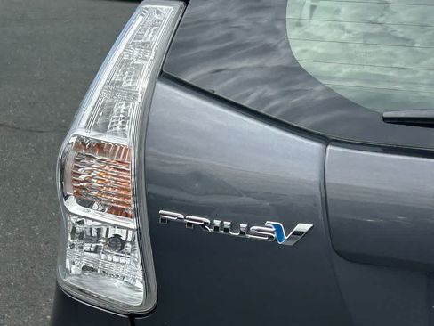 Used 2012 Toyota Prius V Three FWD image 6