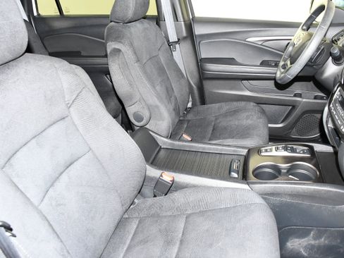 Used 2022 Honda Pilot Sport image 42