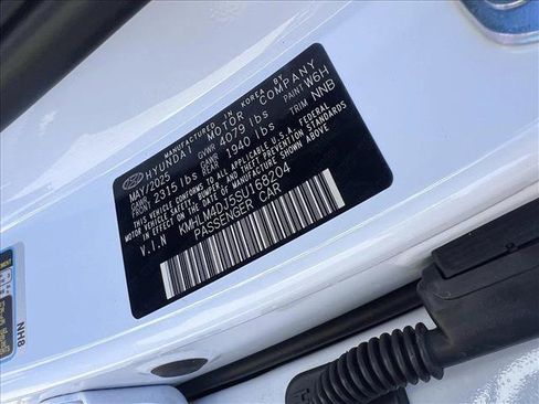 New 2025 Hyundai Elantra SEL image 17