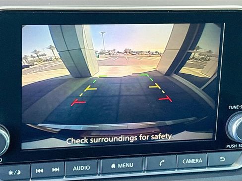 Used 2023 Nissan Rogue SV w/ SV Premium B Package FWD image 15