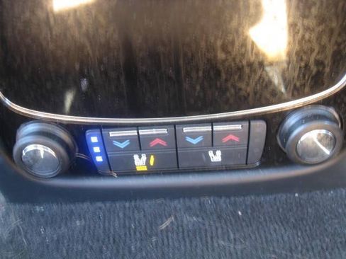 Used 2017 Jaguar XJ AWD/4WD image 21