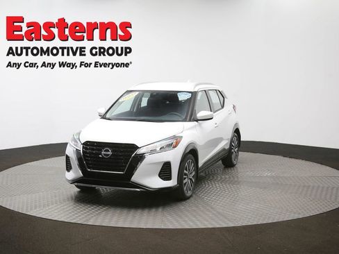 Used 2023 Nissan Kicks SV image 53