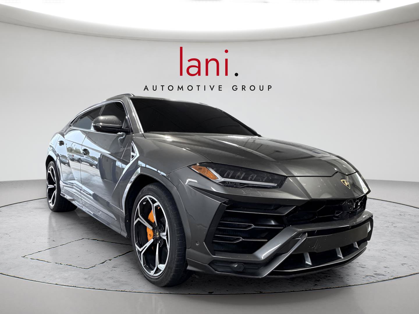 Used 2021 Lamborghini Urus AWD/4WD image 3