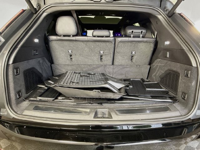 Used 2026 Cadillac Escalade IQ Sport 1 w/ LPO, ONYX Package AWD/4WD image 28