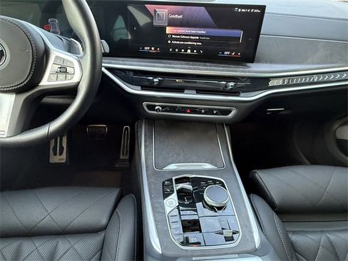 Certified 2024 BMW X7 xDrive40i w/ M Sport Package image 15