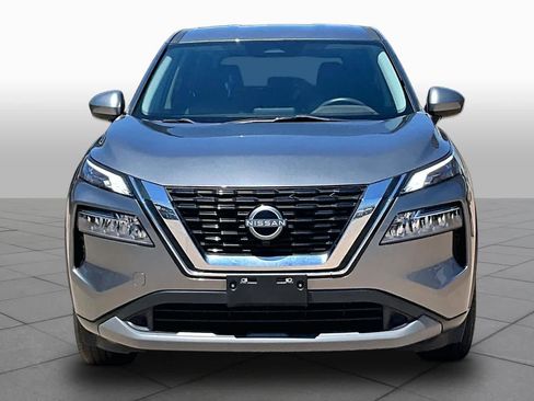 Used 2023 Nissan Rogue SV FWD image 4