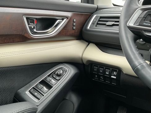 Used 2022 Subaru Ascent Touring w/ Popular Package #2A image 26