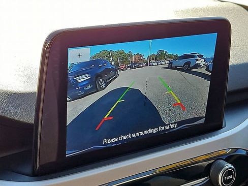 Used 2021 Ford Escape SE image 18