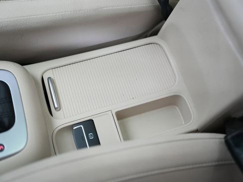 Used 2015 Volkswagen Tiguan SEL image 27