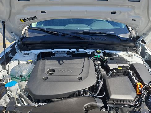 Used 2026 Volvo XC40 B5 Plus w/ Protection Package Premier AWD/4WD image 33