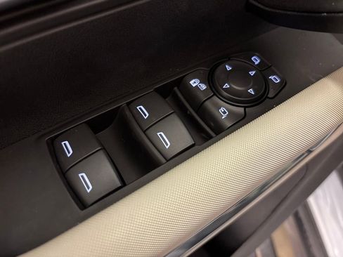 New 2026 GMC Hummer EV SUV AWD/4WD image 26