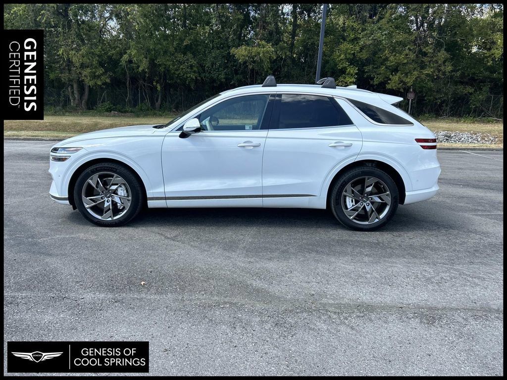 Used 2025 Genesis Electrified GV70 w/ Prestige Package AWD/4WD image 4
