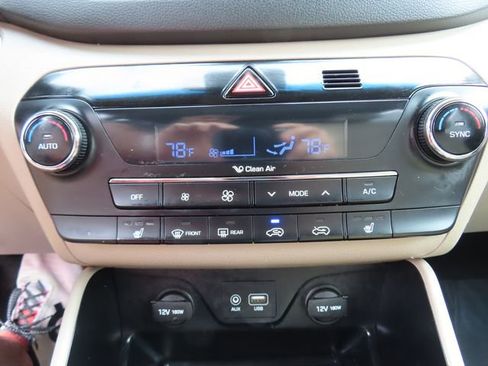 Used 2016 Hyundai Tucson Limited image 25