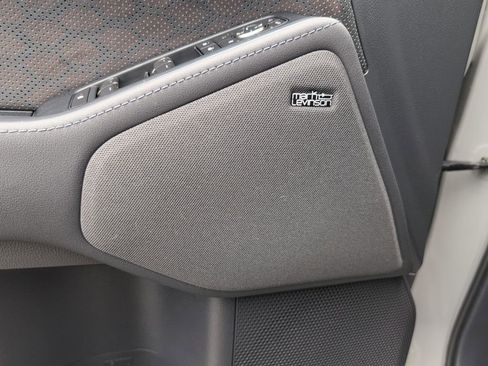 Used 2025 Lexus GX 550 w/ Cold Area Package AWD/4WD image 10
