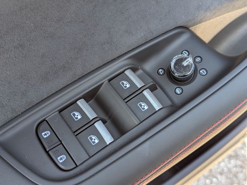 New 2026 Audi SQ8 Prestige AWD/4WD image 17