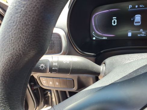 Used 2024 Kia Soul LX w/ Option Group 015 FWD image 24