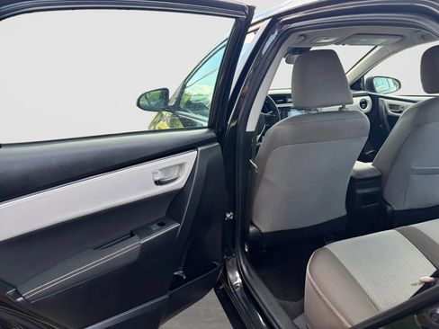 Used 2019 Toyota Corolla LE FWD image 14