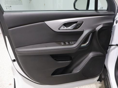 Used 2025 Chevrolet Blazer LT AWD/4WD image 13