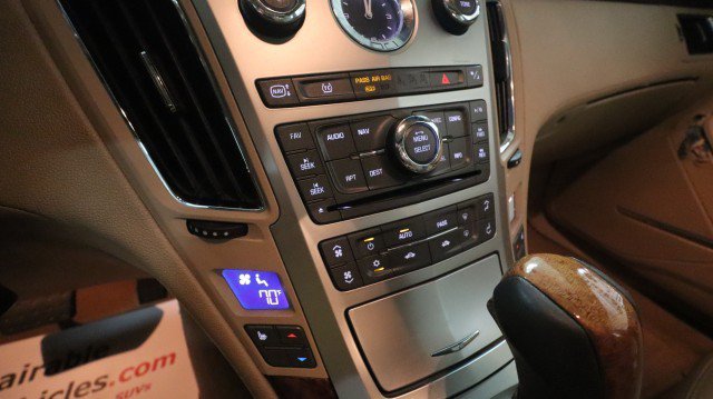 Used 2011 Cadillac CTS Luxury RWD image 17
