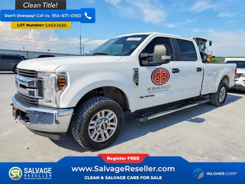 Used 2018 Ford F250 XL w/ STX Appearance Package RWD image 1