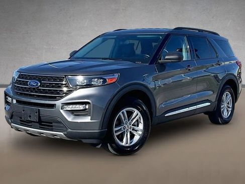 Used 2022 Ford Explorer XLT w/ Equipment Group 202A AWD/4WD image 1